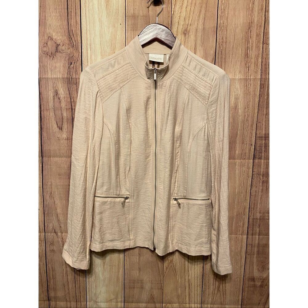 Chico’s size 1 (medium/8) light beige Easy Texture Crossover light Jacket zip up